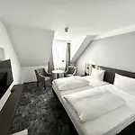 Lindgart Hotel