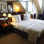 Lindgart Hotel 4*