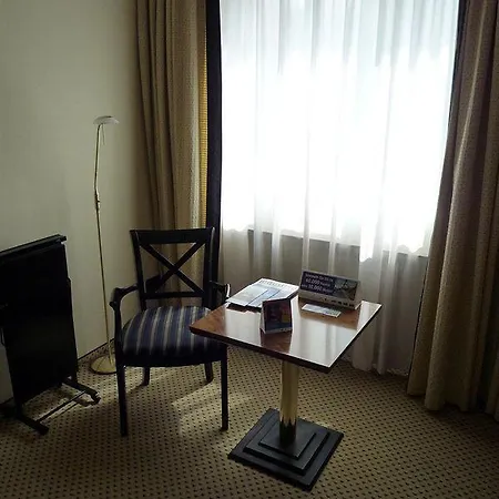 Lindgart 4* ميندين