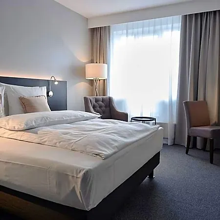 Lindgart Hotell 4*