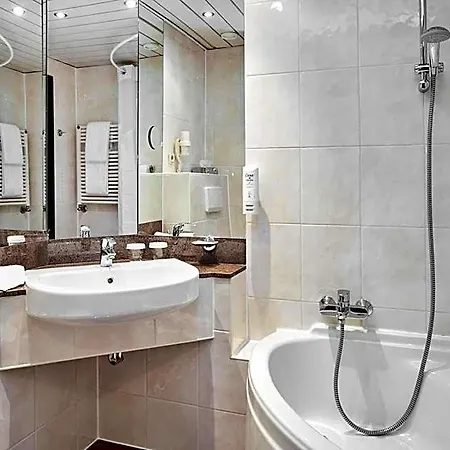 Lindgart Hotell