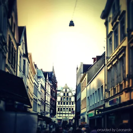 Отель Lindgart 4*