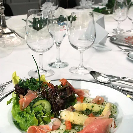 明登林佳特酒店 4*