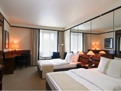 Ξενοδοχείο Lindgart 4*