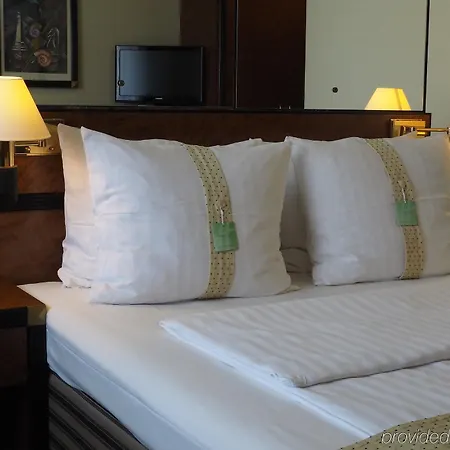 Lindgart Hotel 4*