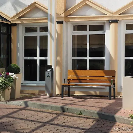 Hotel Lindgart 4*